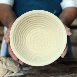 750g Round Spiral-Patterned Brotform or Proofing Basket by BakeryBits