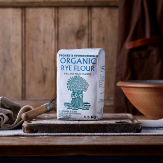 Stoate's Organic Stoneground Wholemeal Rye Flour by Stoates at Cann Mills