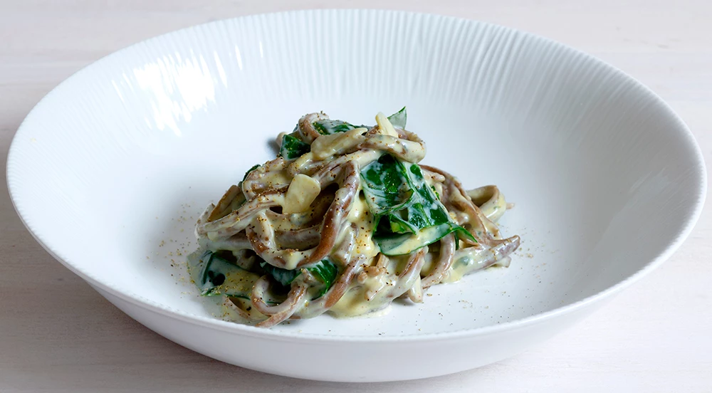 Recipe: Bucatini Pasta with Stilton, Spring Greens & Garlic